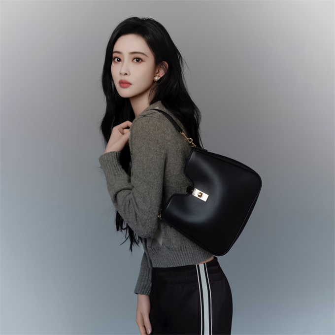 celine 16 soft hobo calfskin shoulder bag